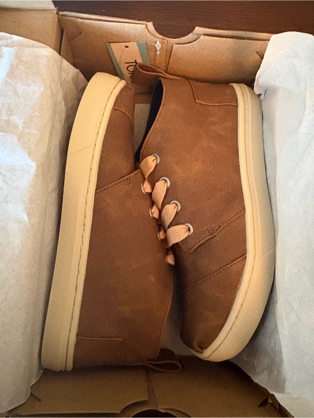 Boys Tom’s boots size 2